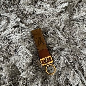 Authentic Louis Vuitton Dragonne Key Holder